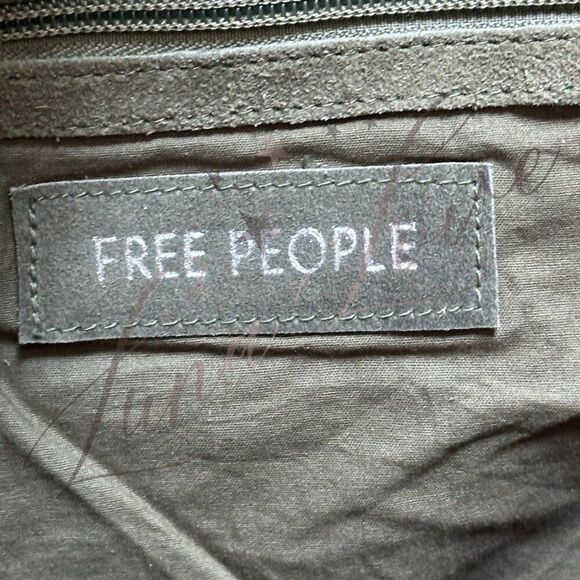 FREE PEOPLE Bobbi Slouch Suede Tote In Khaki / Olive NWT - Picture 8 of 9